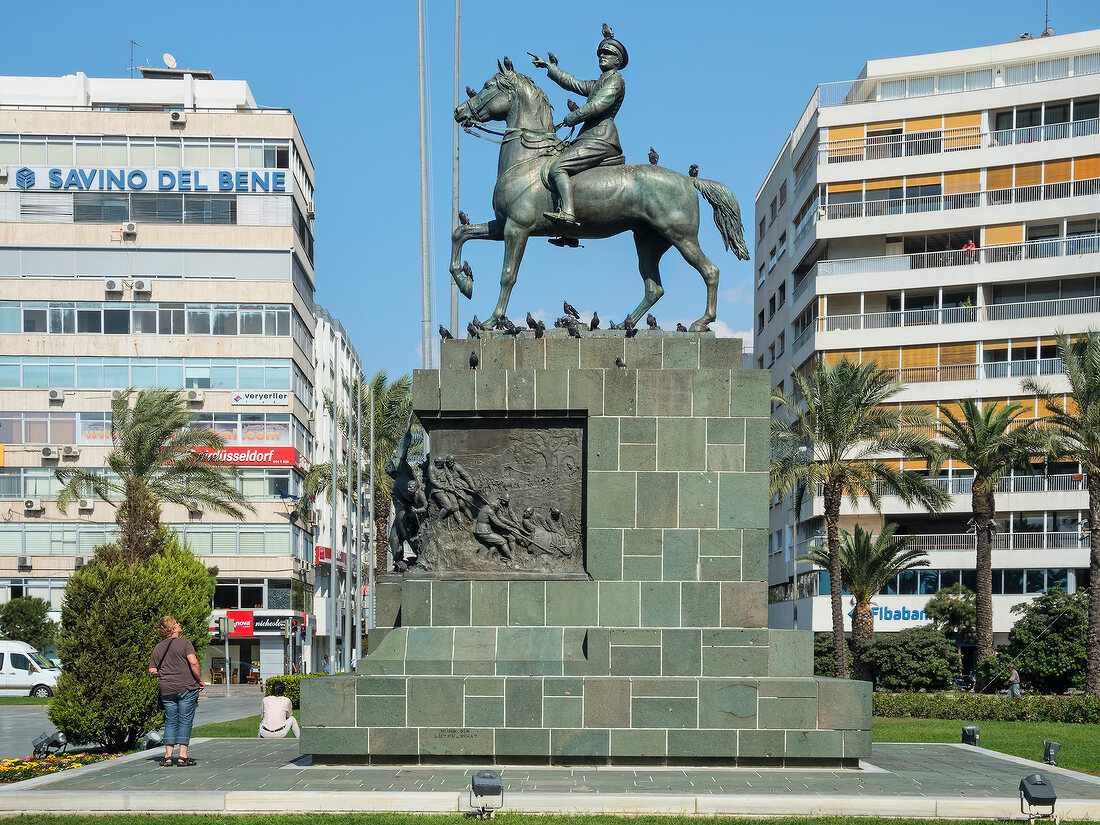 Ataturk monument in Cumhuriyet Square, Izmir, Turkey