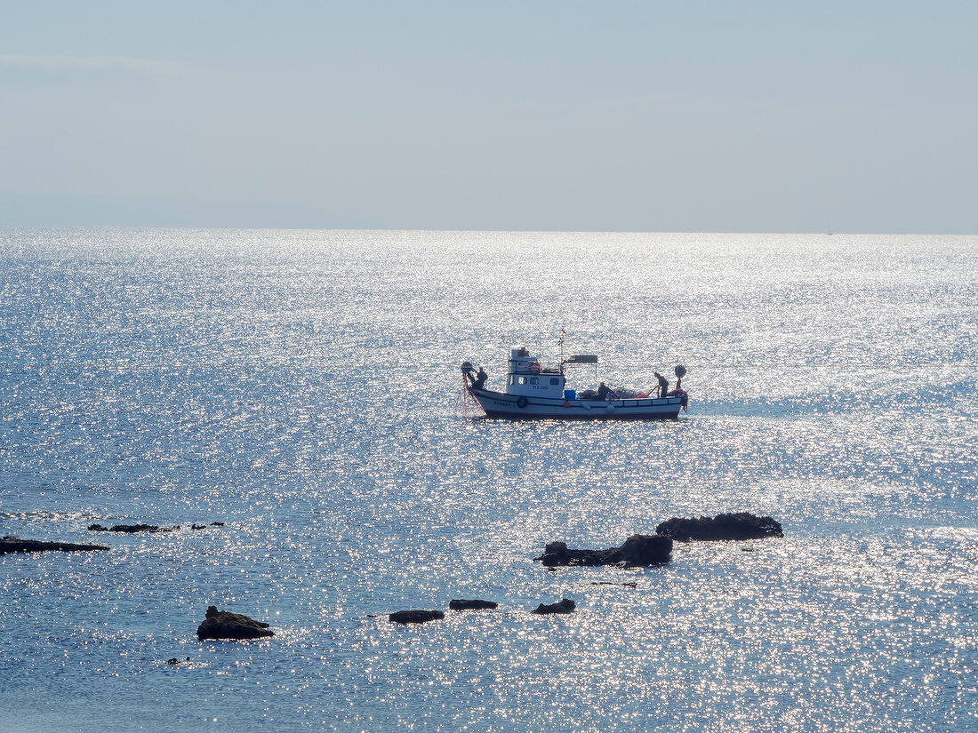 Türkei, Türkische Ägäis, Bozcaada, Fischerboot