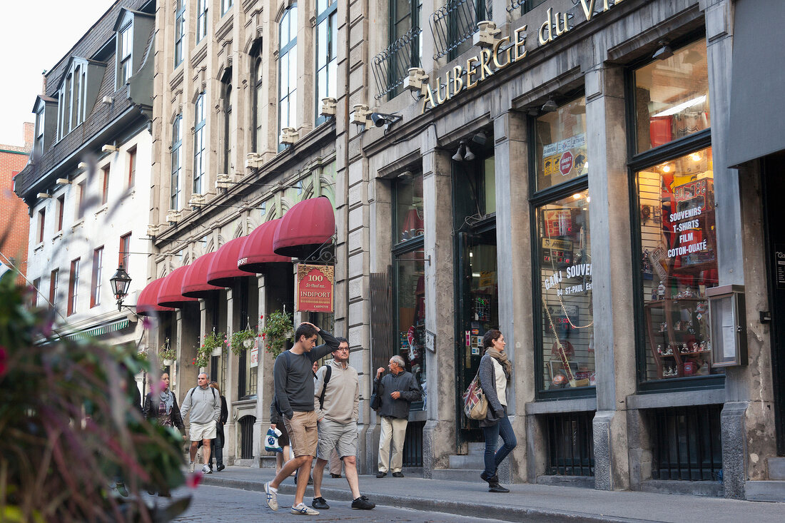 Kanada, Montreal, Rue Saint-Paul, Straße, Geschäfte