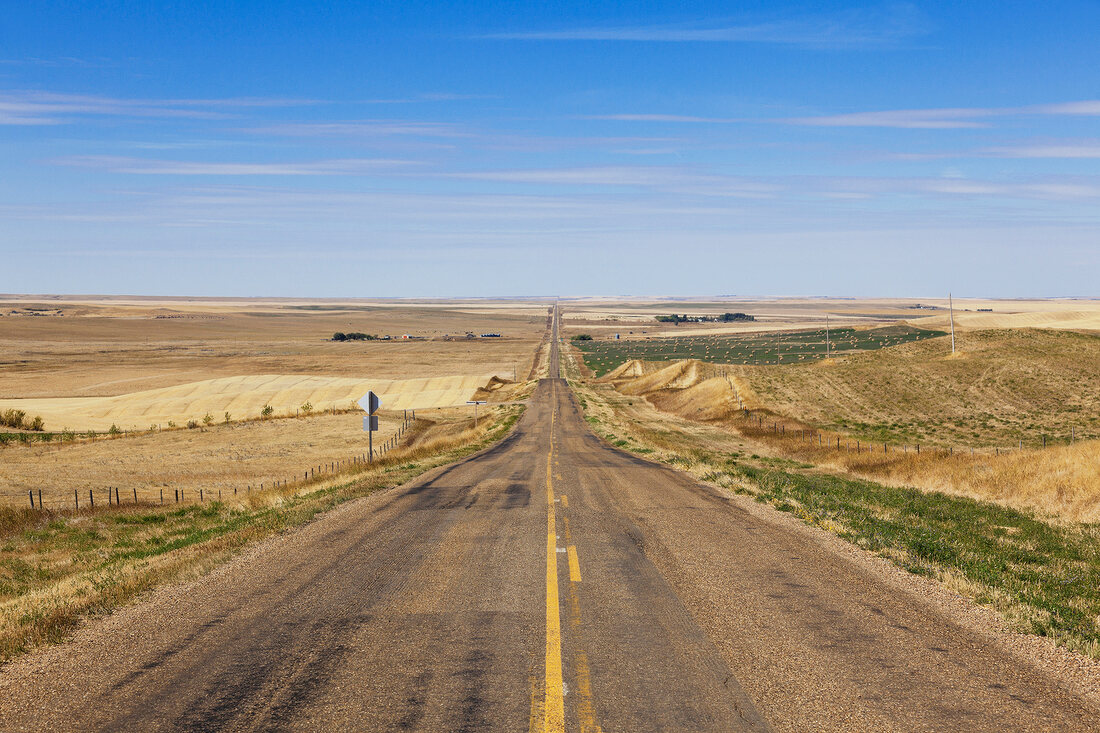 View of highway 18 West before Mankota, Saskatchewan, Canada