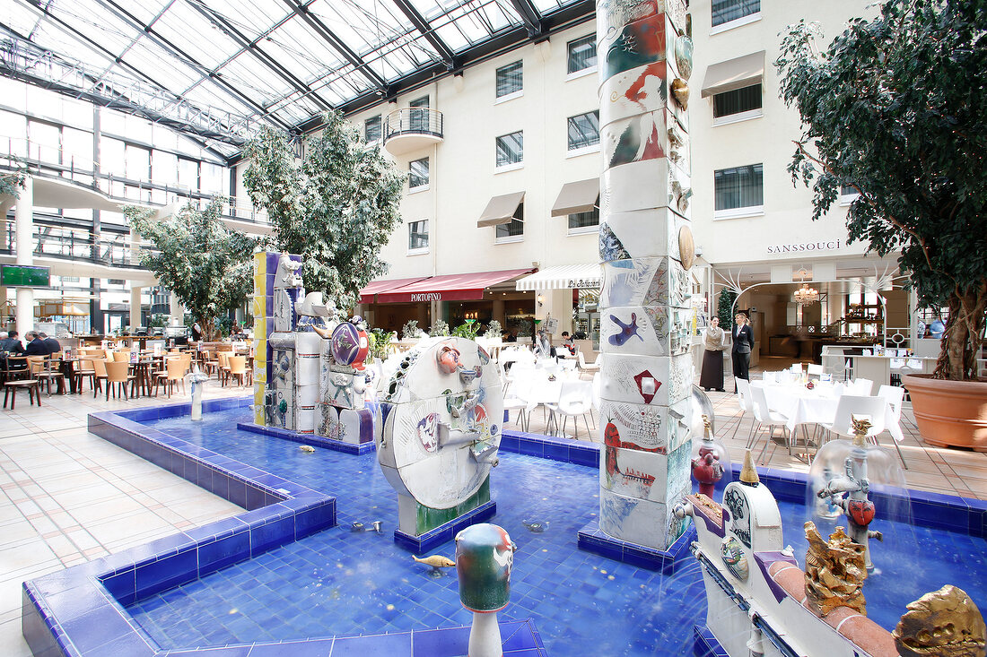 Estrel Residence-Hotel Berlin Atrium