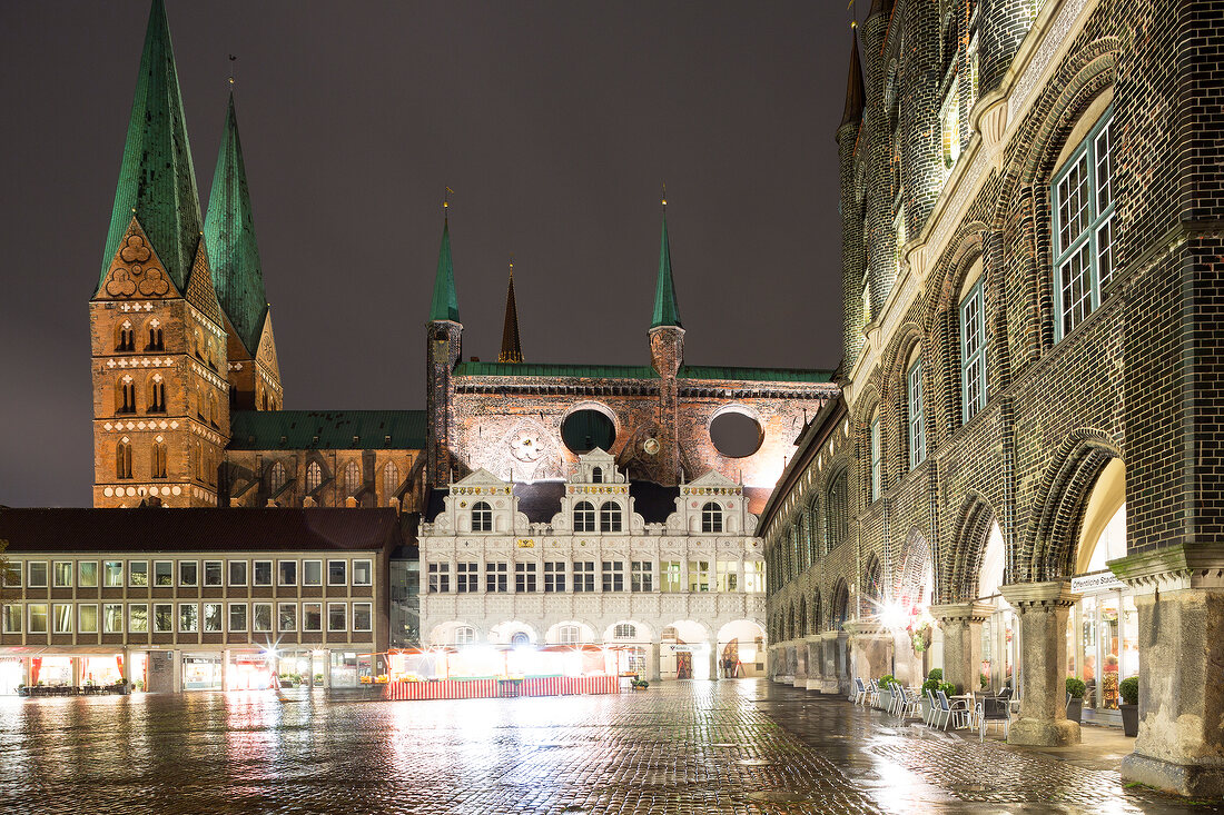 View of Lubeck Marienkirche at night, Lubeck, Schleswig Holstein, Germany