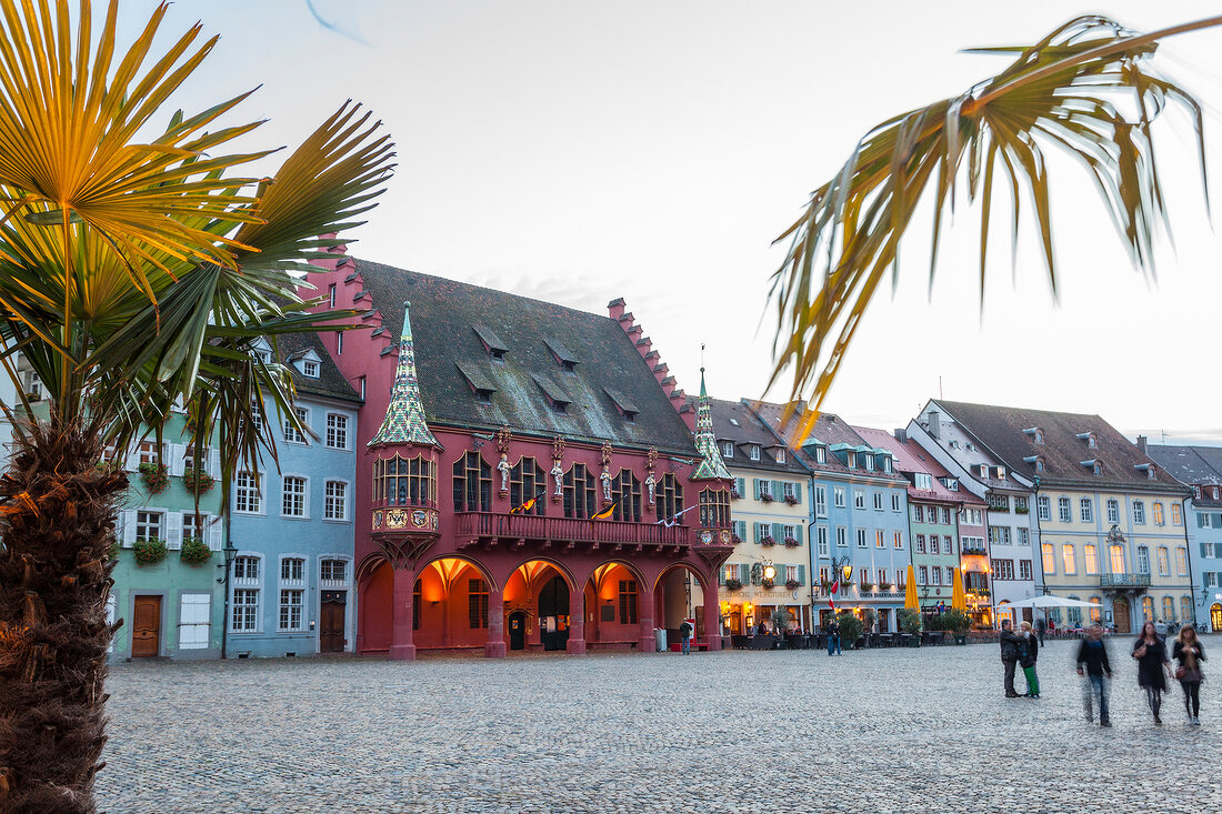 Freiburg,  Das Historische Kaufhaus am Münsterplatz