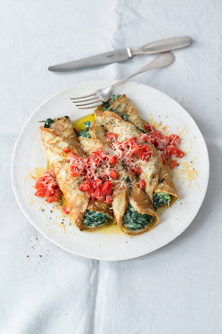 Waffeln, Crespelle mit Ricotta -Füllung