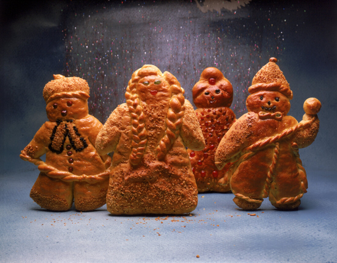 Bethmännchen, vier gebackene Figuren 