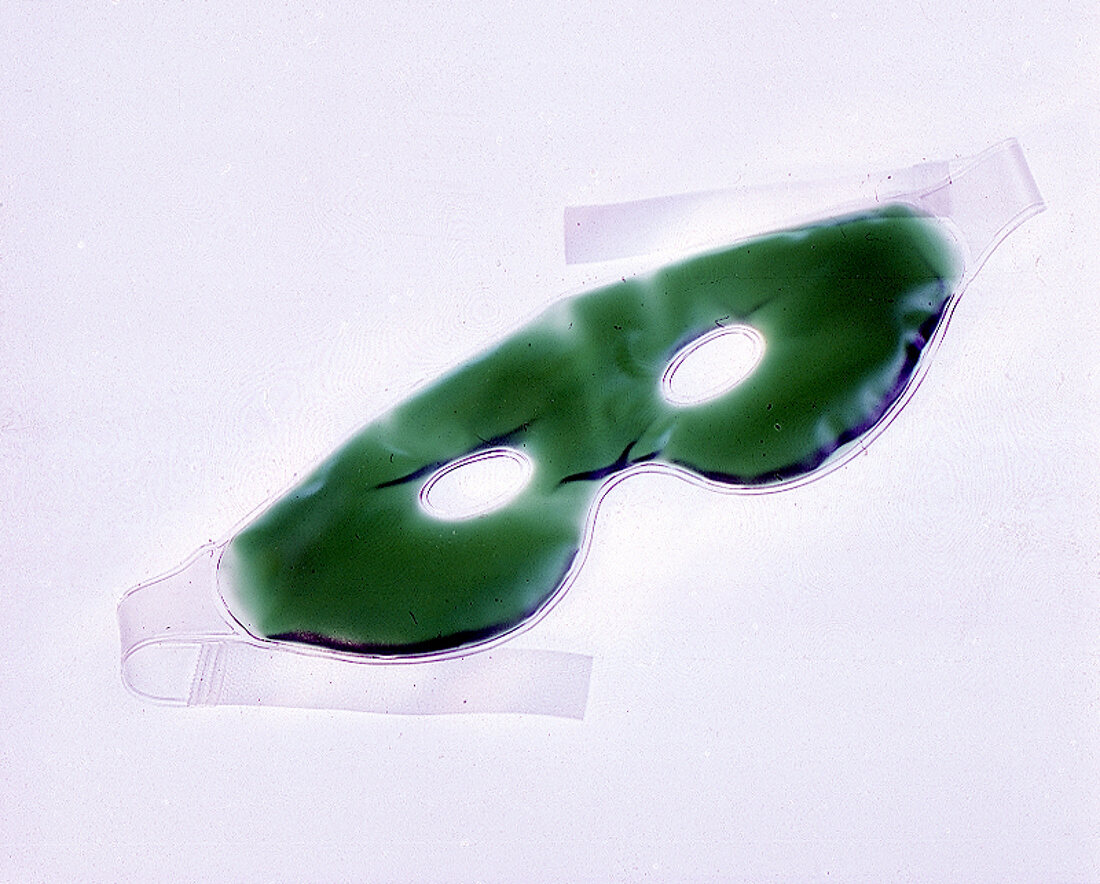 Mit grünem Gel gefüllte Augenmaske gegen Schwellungen und Augenringe