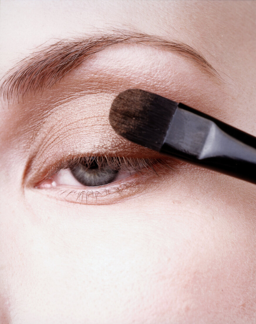 Augen-Make-up,Bronzefarbenen Lidschatten.2
