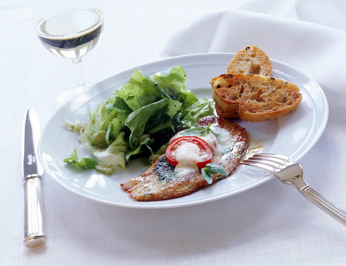 Überbackene Schnitzel nach Sorrentiner Art