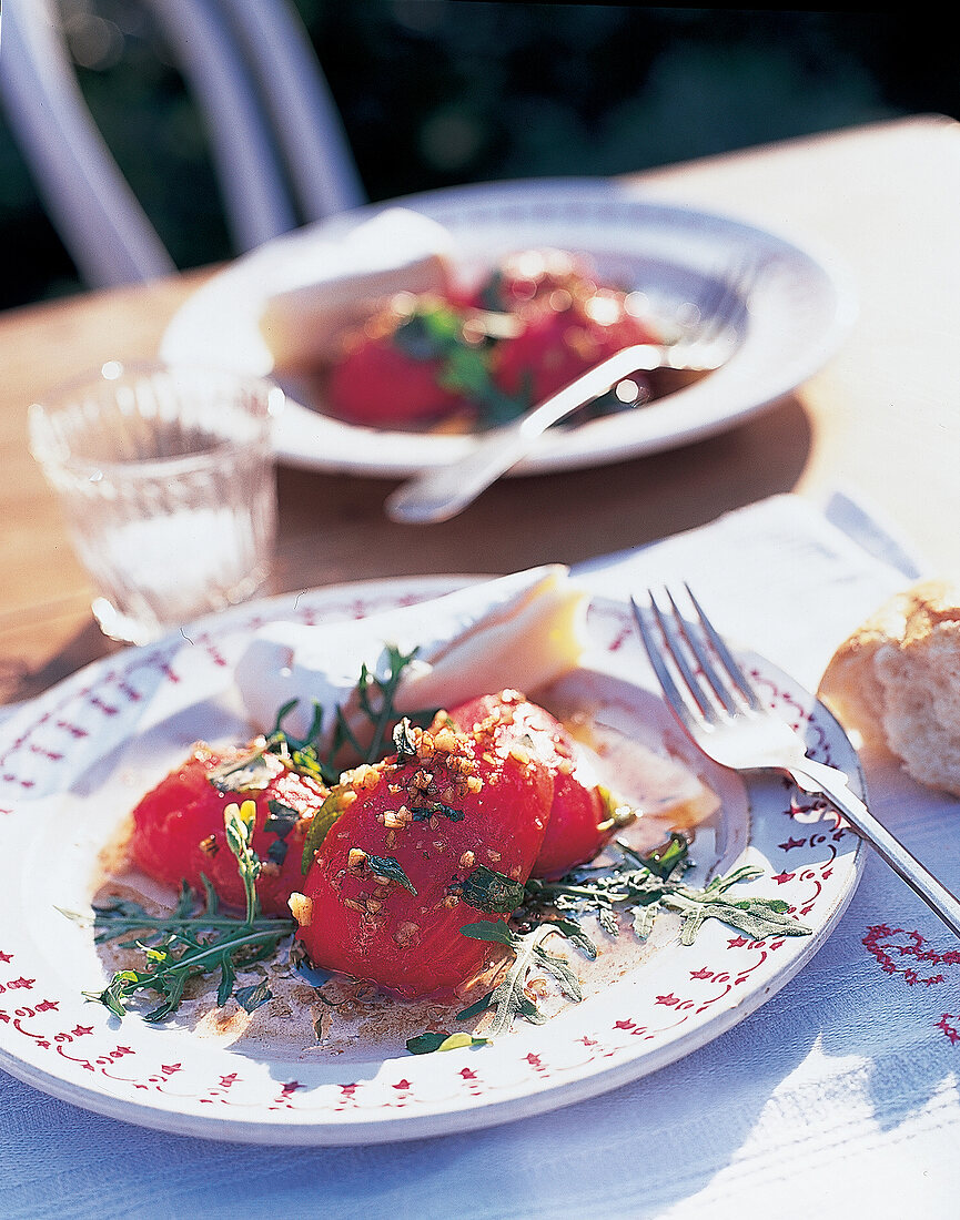 Marinierte Tomaten mit Rauke u. Brie 