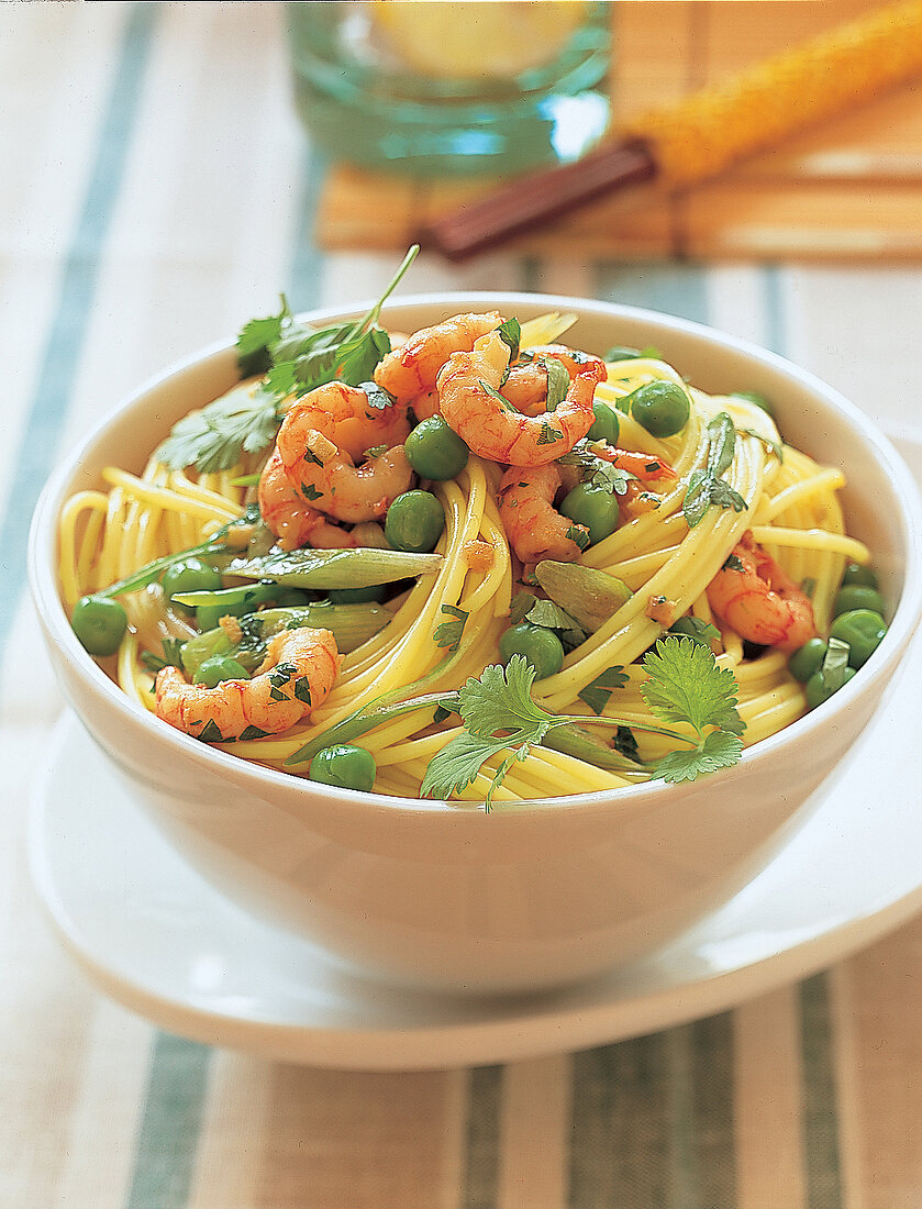 Pasta, Ingwer-Nudeln mit Shrimps, Erbsen