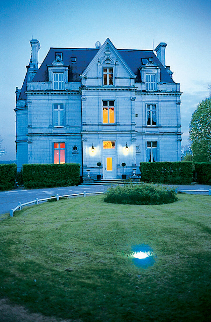 Loire Schloss , Domaine de la Tortin iere , Restaurant , Hotel