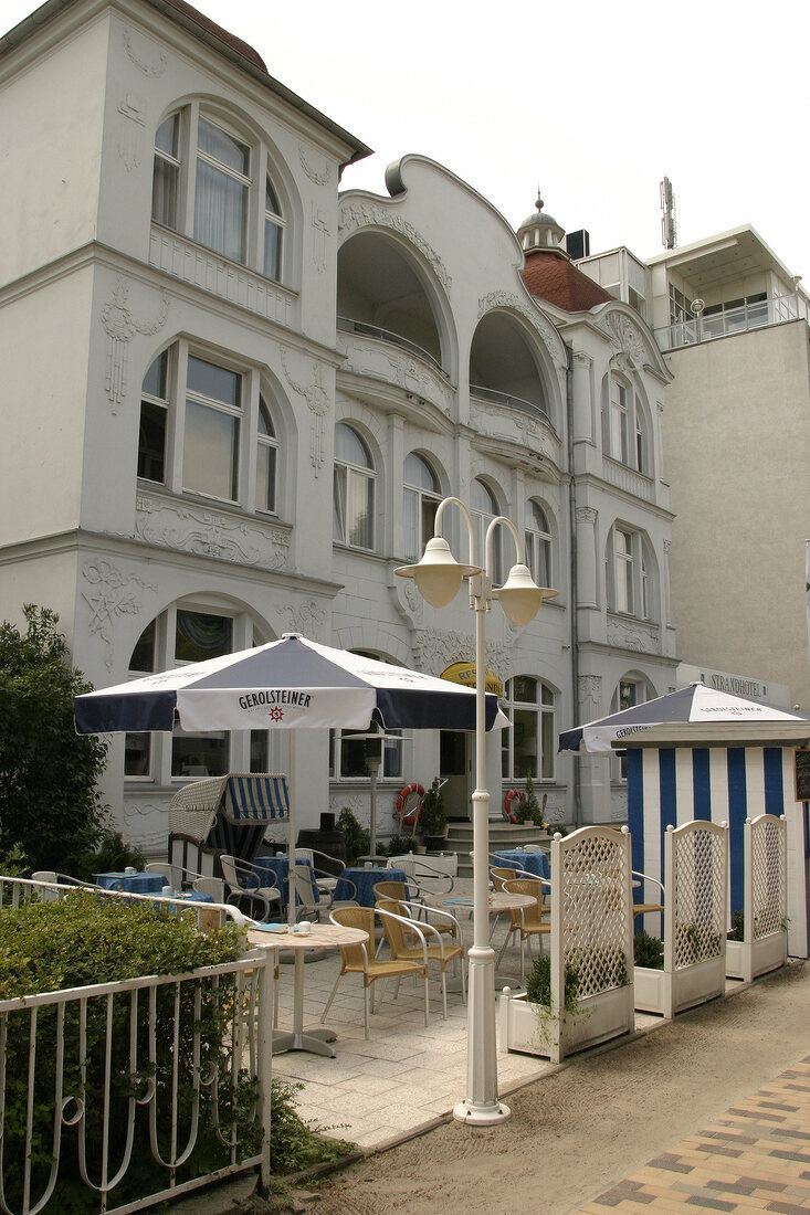 Strandhotel Hotel in Ahlbeck auf Usedom außen