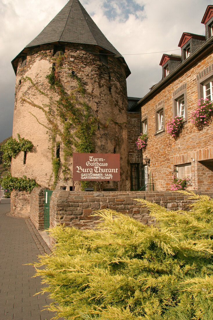 Turmgasthaus Burg Thurant Restaurant in Alken Rheinland-Pfalz