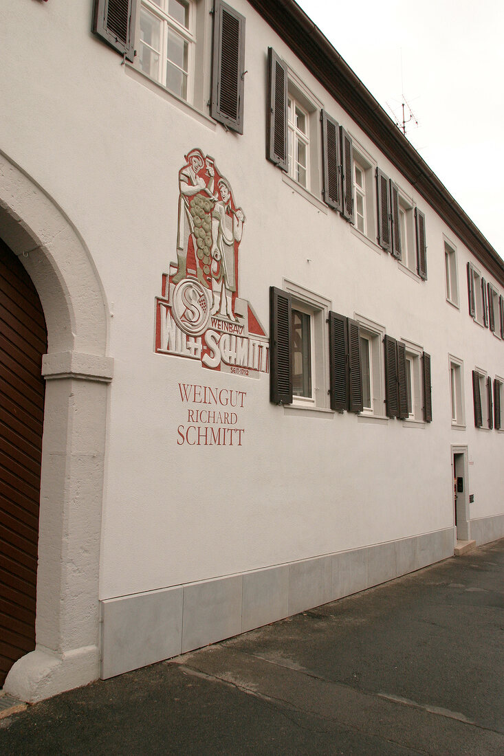 Richard Schmitt Weingut mit Gästezimmer Gaestezimmer in Randersacker Bayern