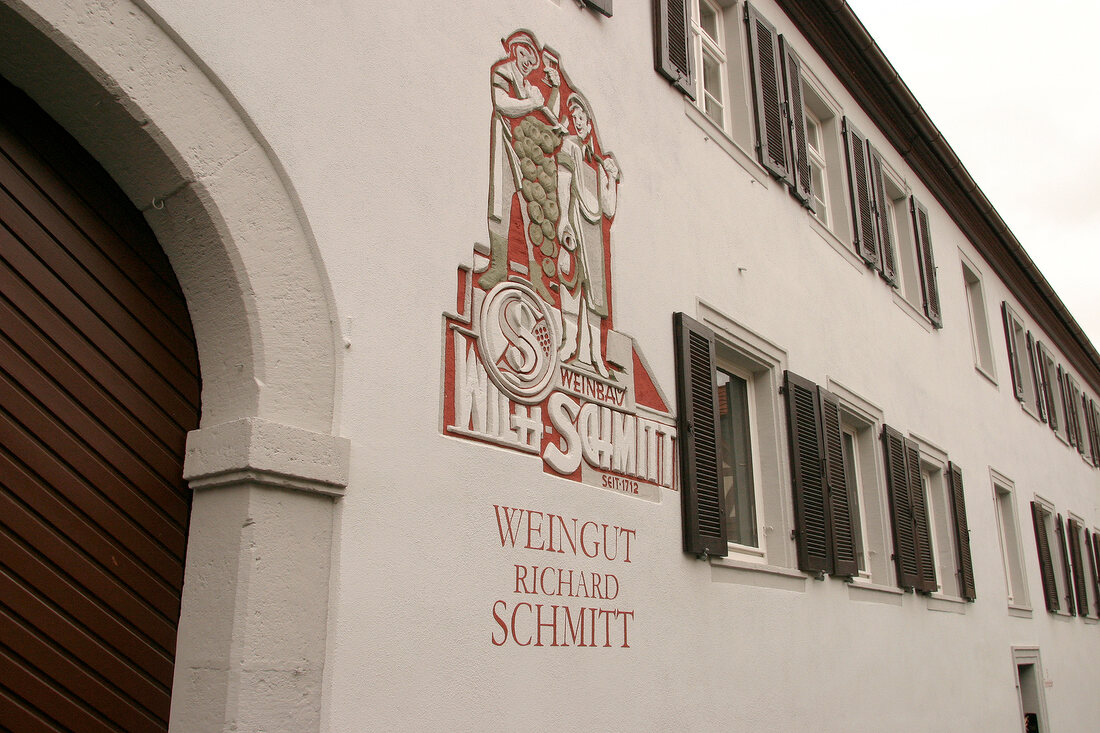 Richard Schmitt Weingut mit Gästezimmer Gaestezimmer in Randersacker Bayern