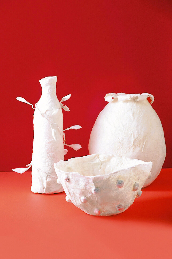 Vasen aus Pappmaché 