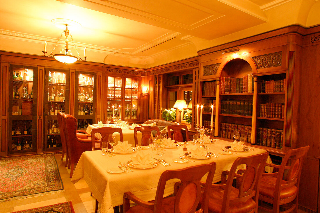 Bibliothek im Hotel Zum Bären Baeren Restaurant Gaststätte