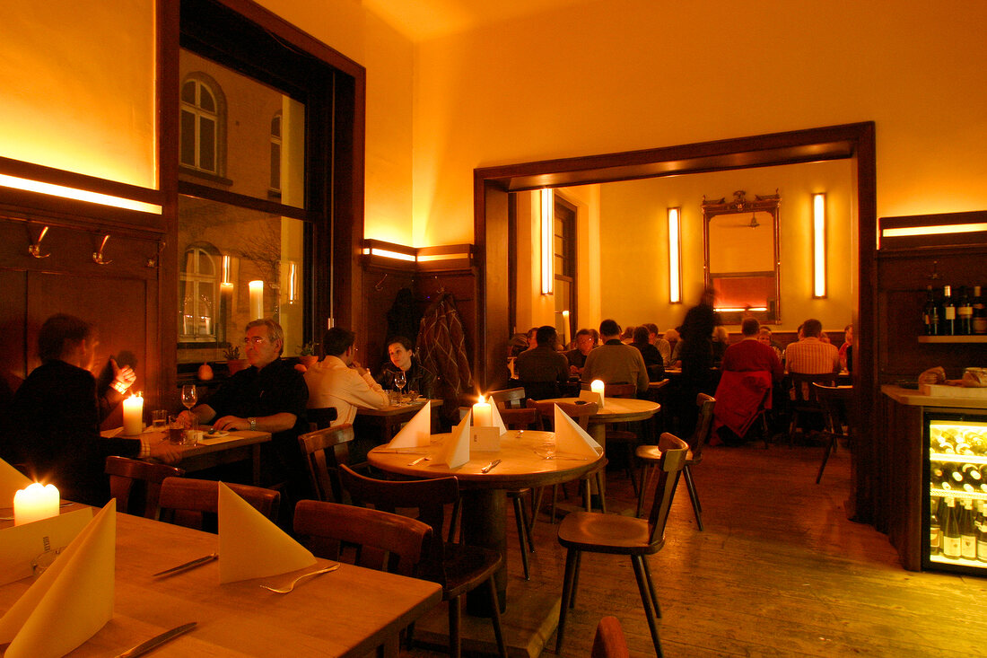 Hecker Restaurant Gaststätte Gaststaette in Düsseldorf