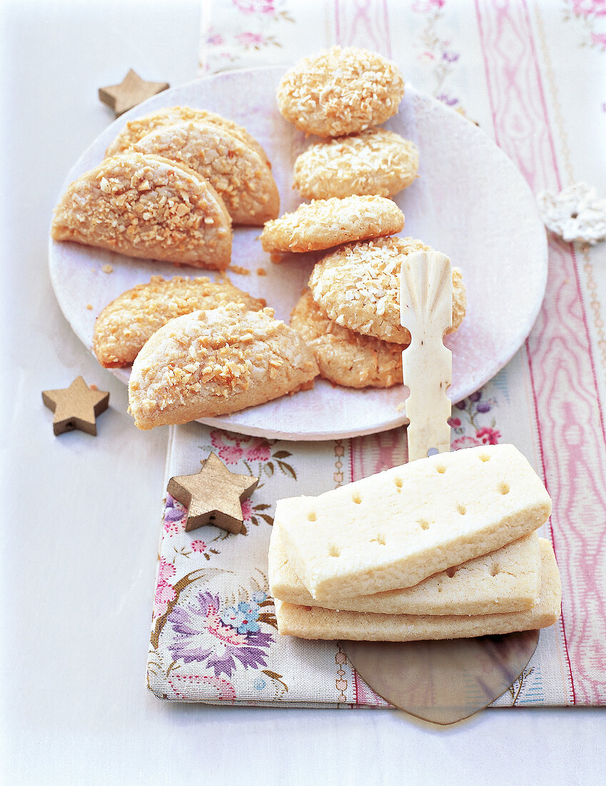 England: Weihnachtsgebäck,Shortbread Ingwerplätzchen, Kokos-Taler