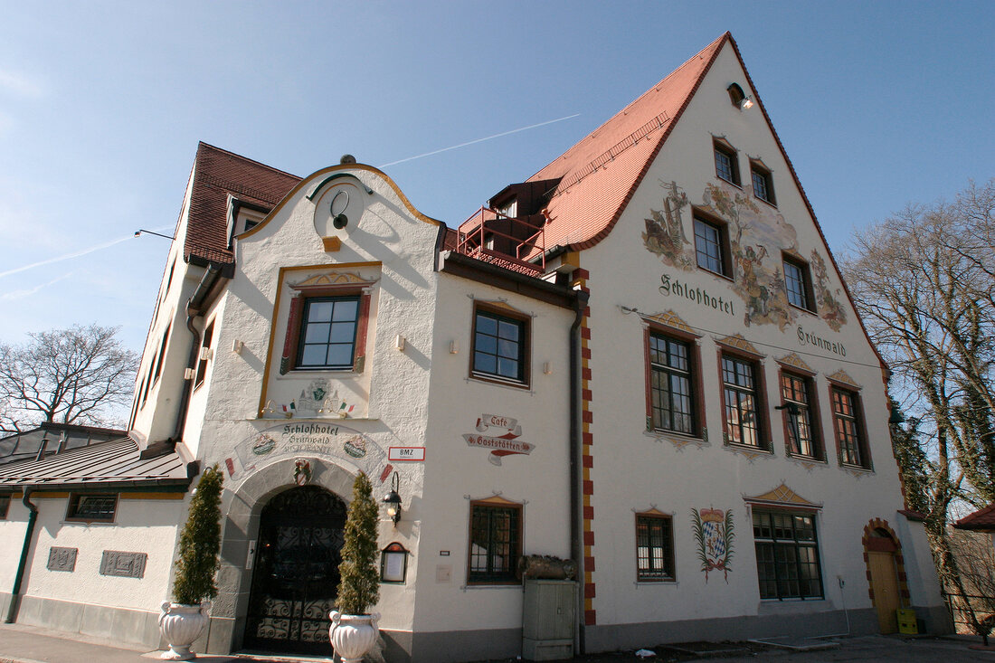Schlosshotel Grünwald Hotel mit Restaurant und Café Café in Grünwald Gruenwald