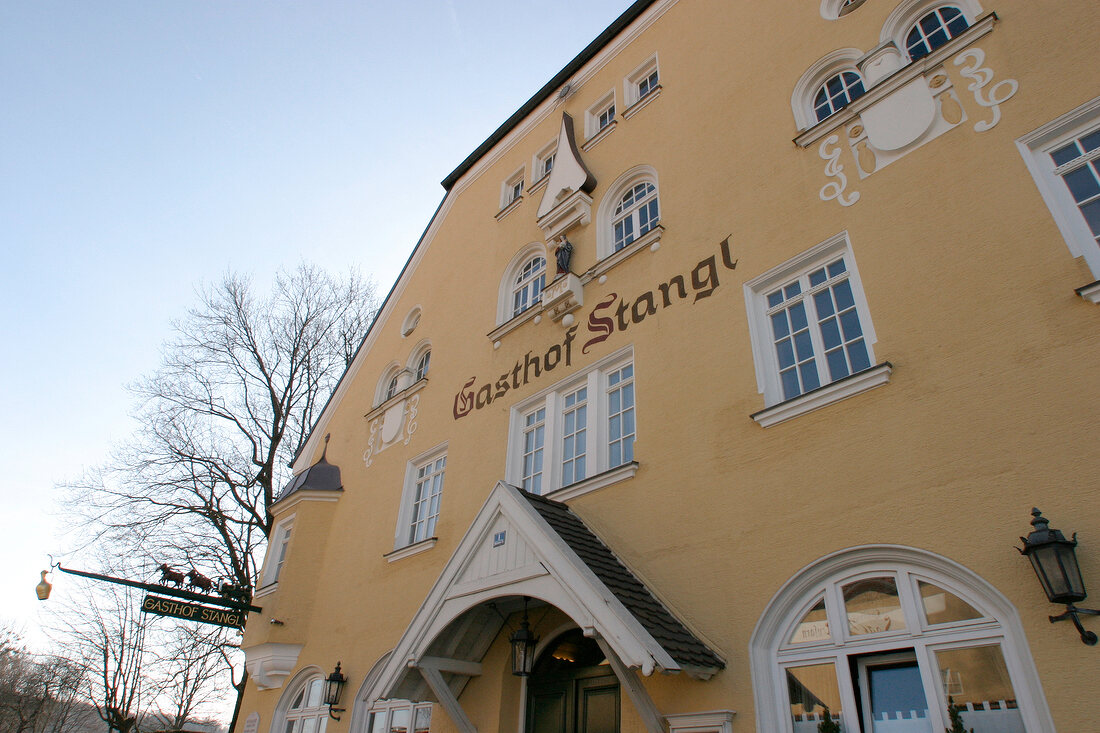 Gutsgasthof Stangl Hotel mit Restaurant in Vaterstetten Bayern Deutschland