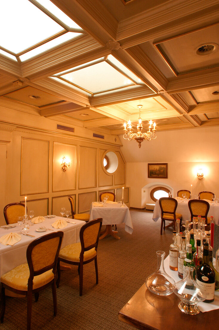 Kaiserin Sissi Restaurant Gaststätte Gaststaette im im Hotel Wilder Mann in Passau
