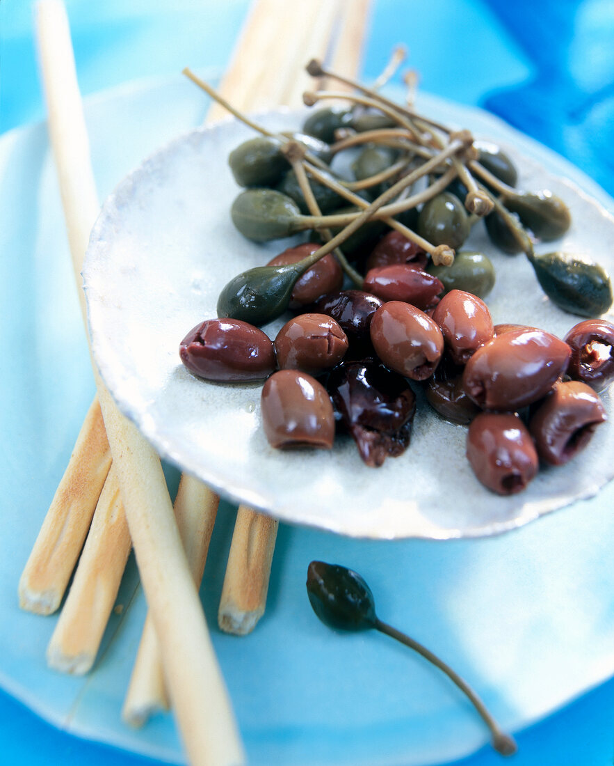 Snacks on plate for capri diet