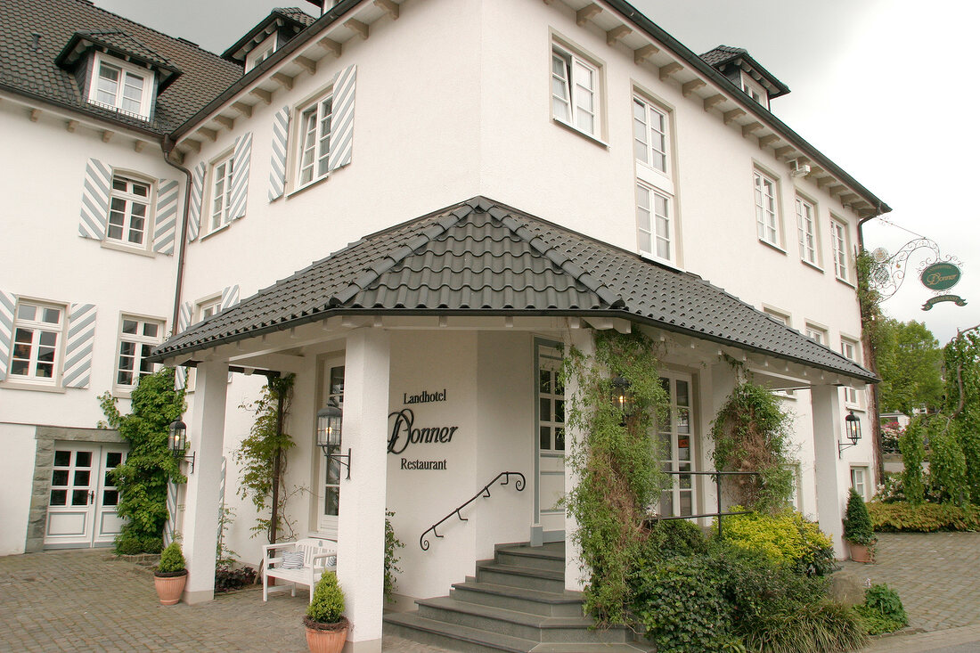 Donner Restaurant Gaststätte Gaststaette im Landhotel Donner in Meschede