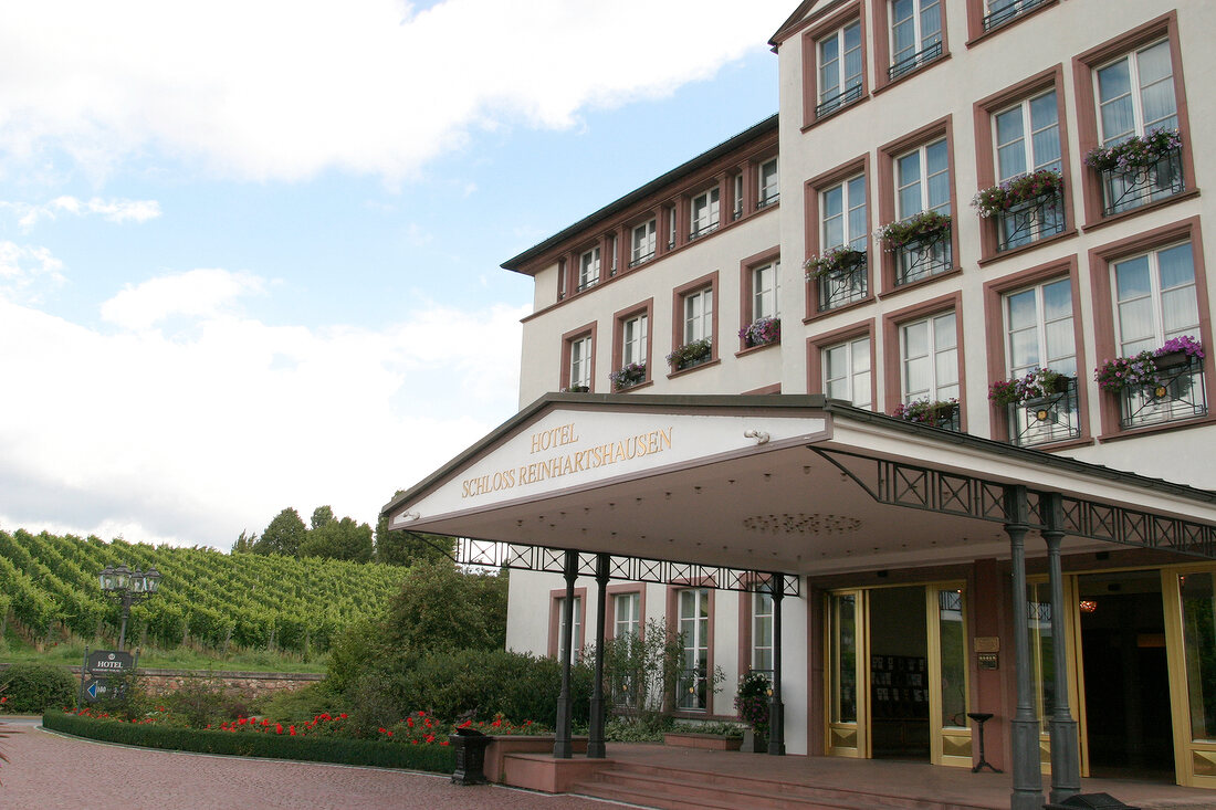 Schloss Reinhartshausen Kempinski Hotel mit Restaurant in Eltville Hessen Deutschland