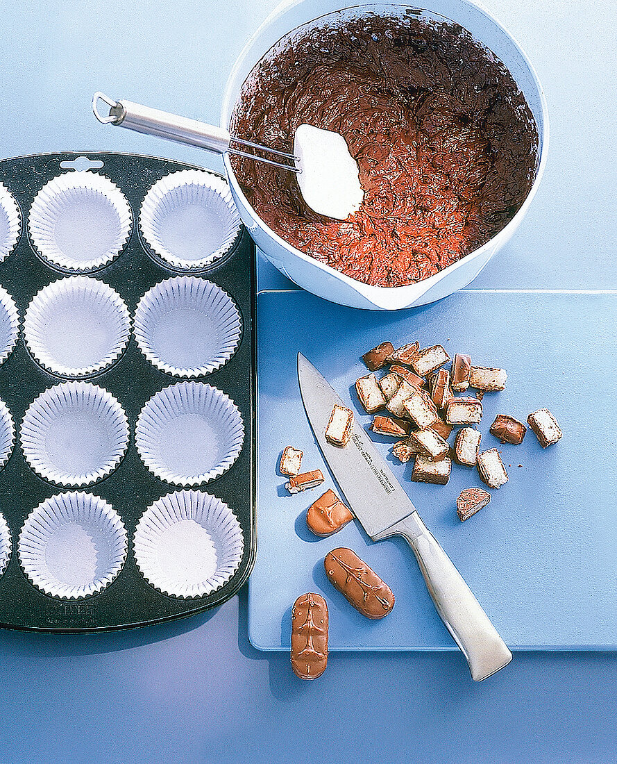 Step 2: Muffins backen Muffin-Form vorbereiten