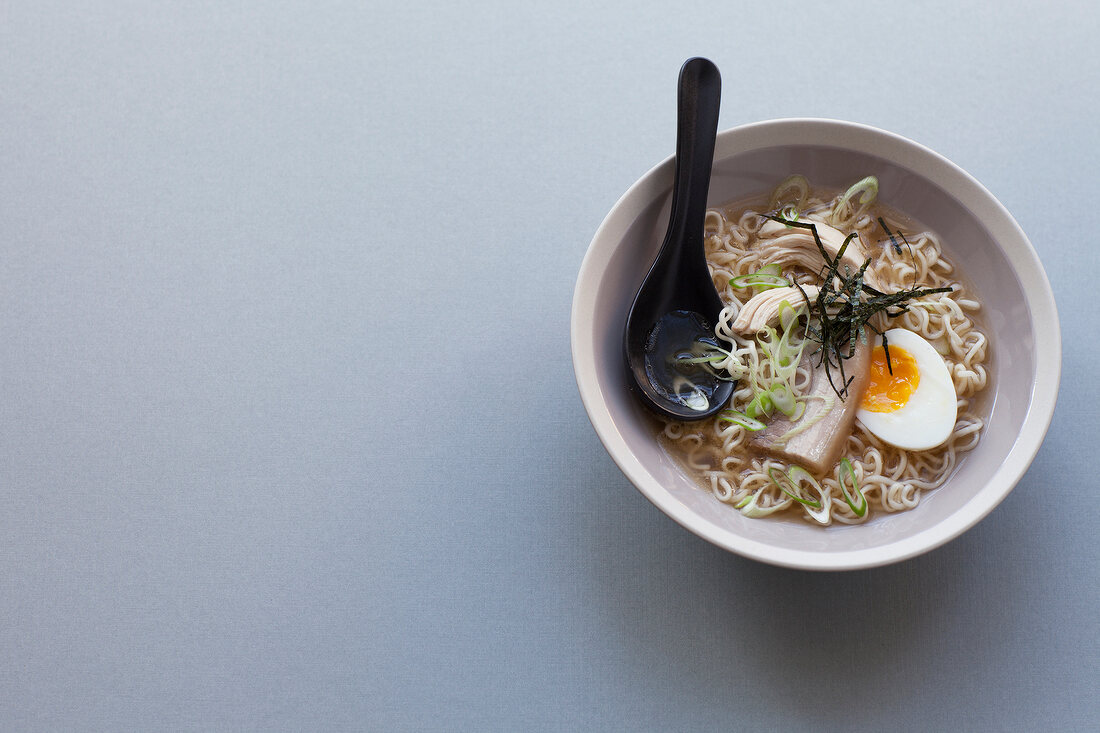 Noodle soup with chicken and egg (Japan)