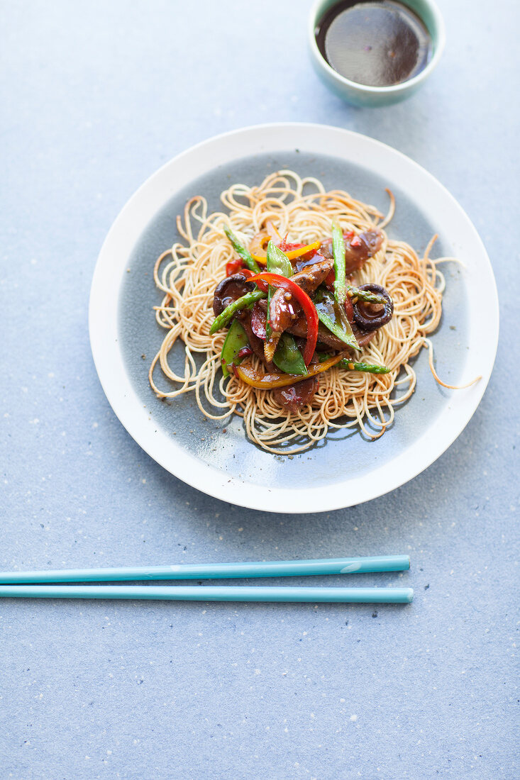 Noodles with stir-fried noodles (China)