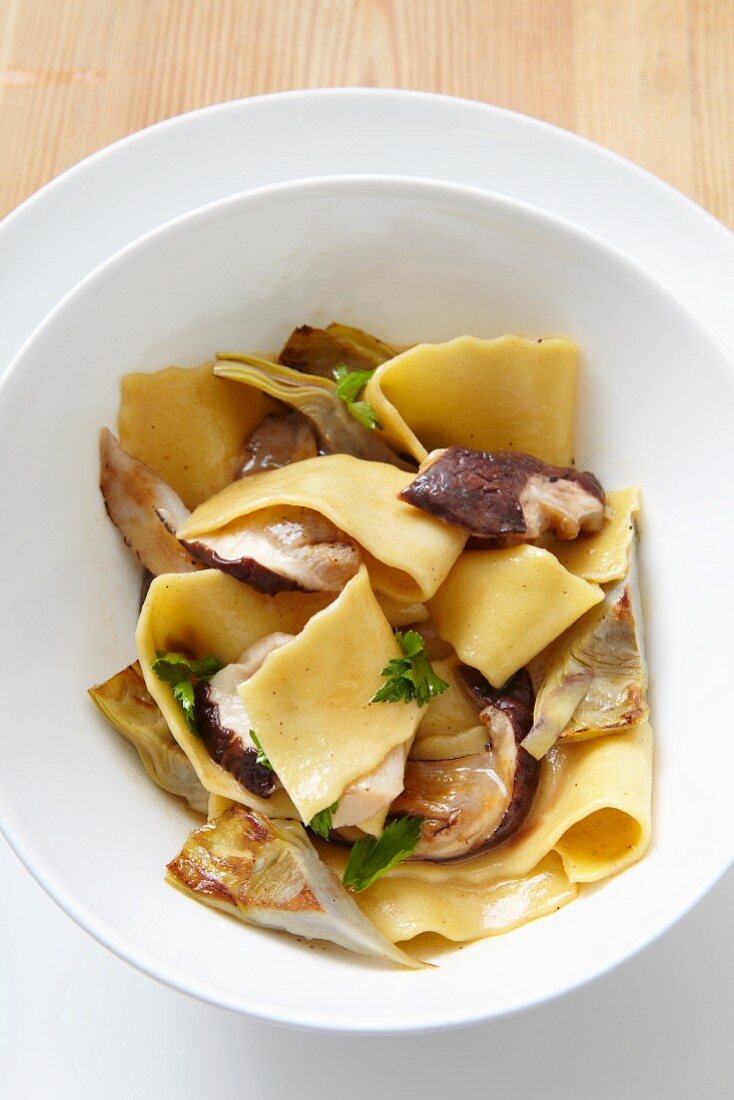 Pappardelle mit Pilzen und Artischocken