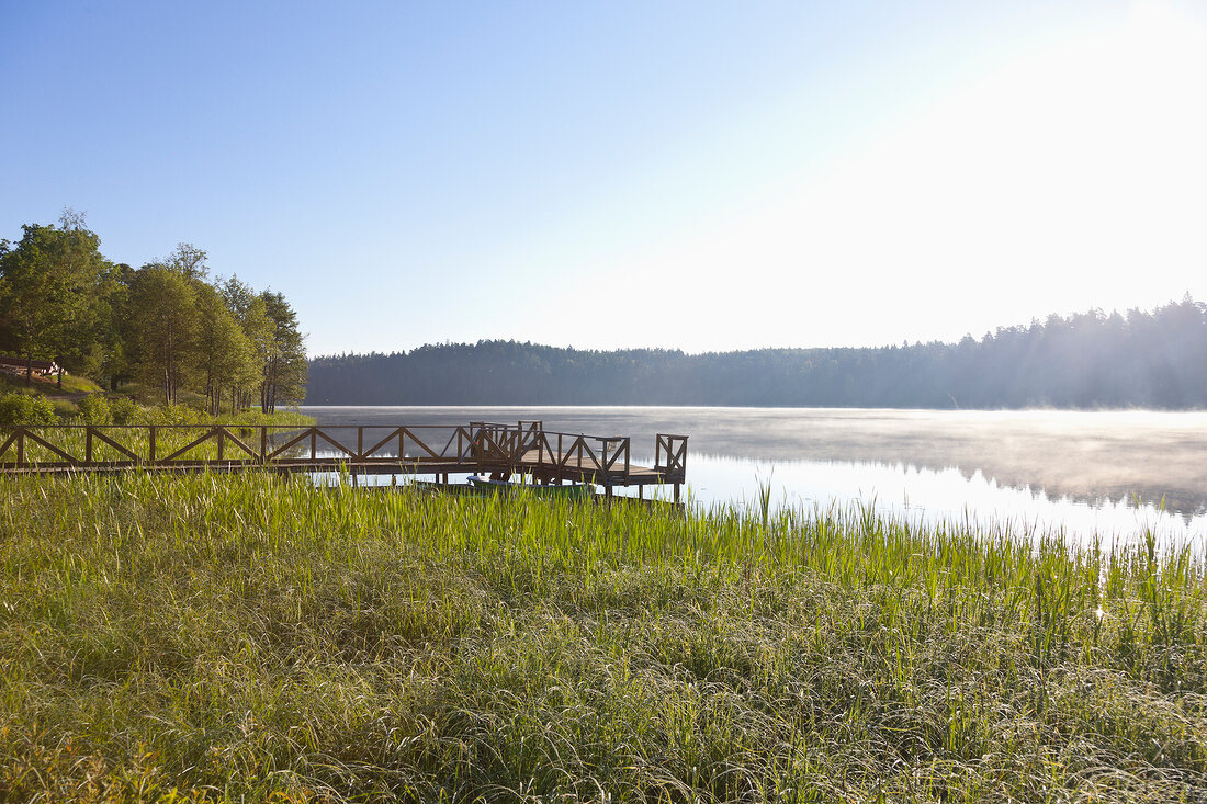 Lettland, Nationalpark, bei Raiskum, Steg, See