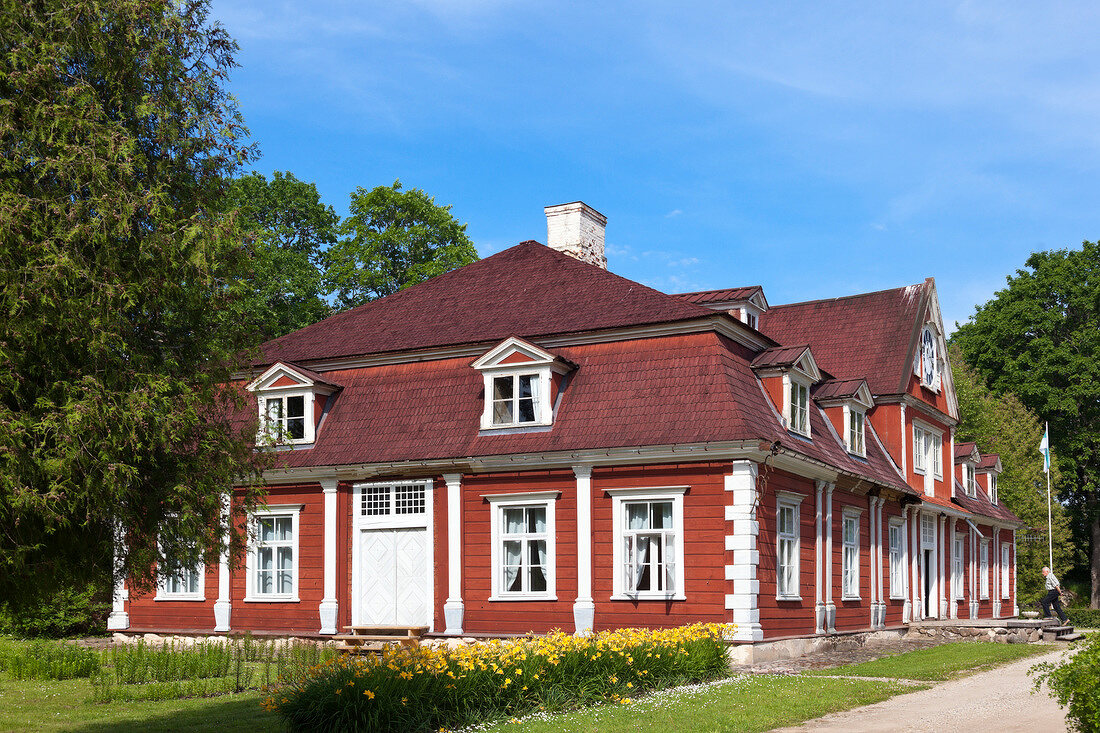 Orellen, Lettland, Herrenhaus im Barockstil, aussen
