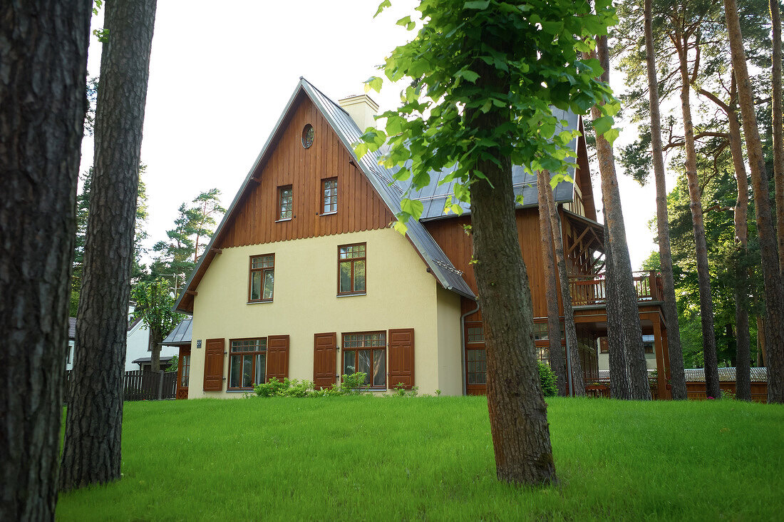 Lettland, Riga, Jugendstil Villen, Mezaparks 