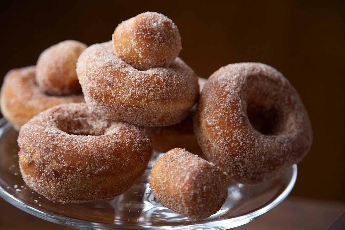 Doughnuts mit Zucker