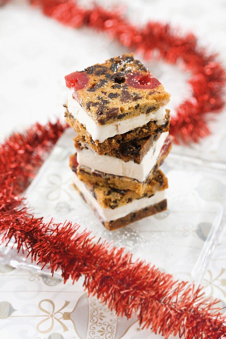 Christmas Cake Eissandwiches