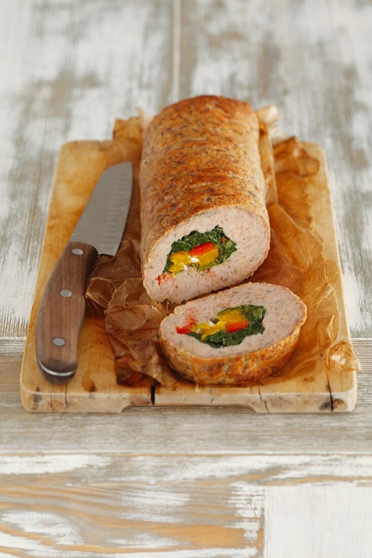 Stuffed meatloaf filled with spinach and pepper