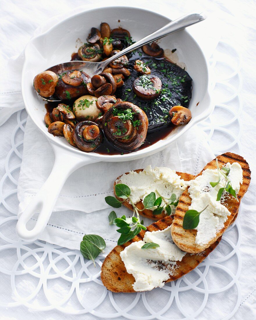 Fried mushrooms with cheese and bread