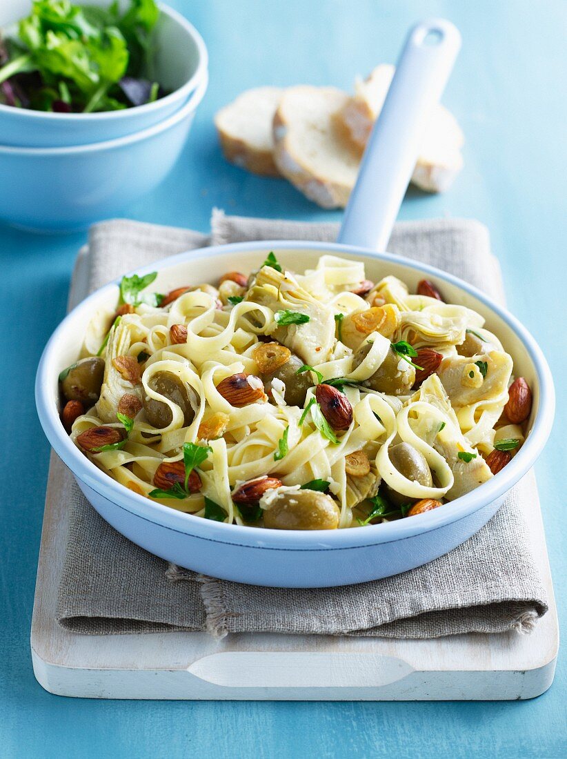 Dish of pasta with vegetables