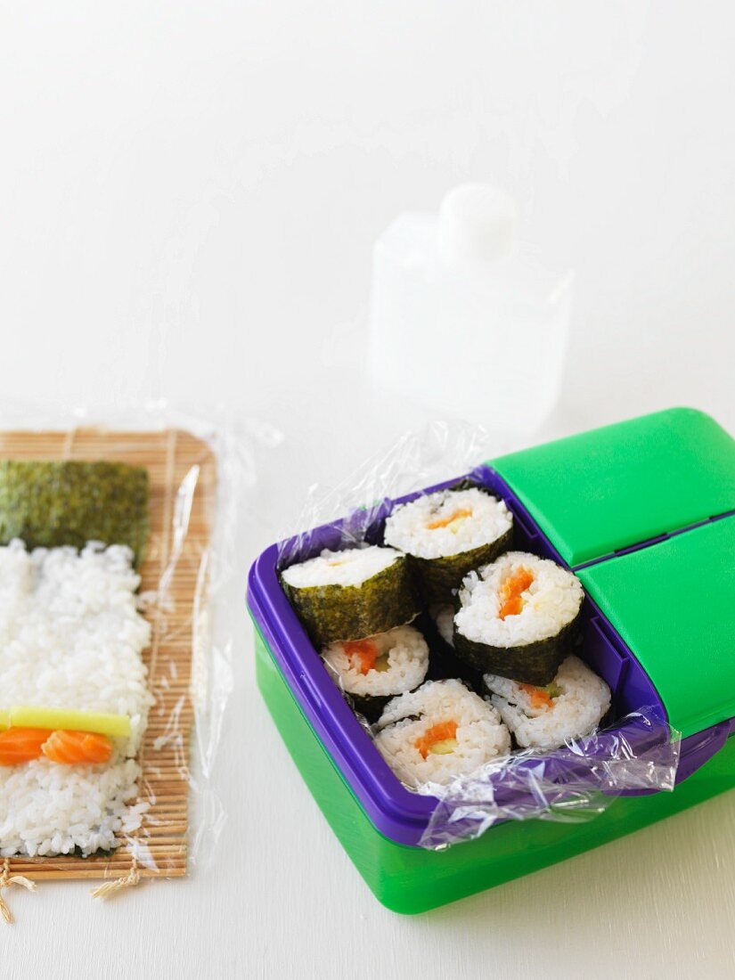 Maki-Sushi in Lunchbox