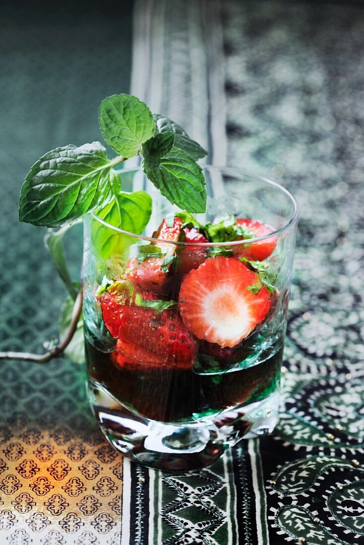 Strawberry with peppermint and vodka
