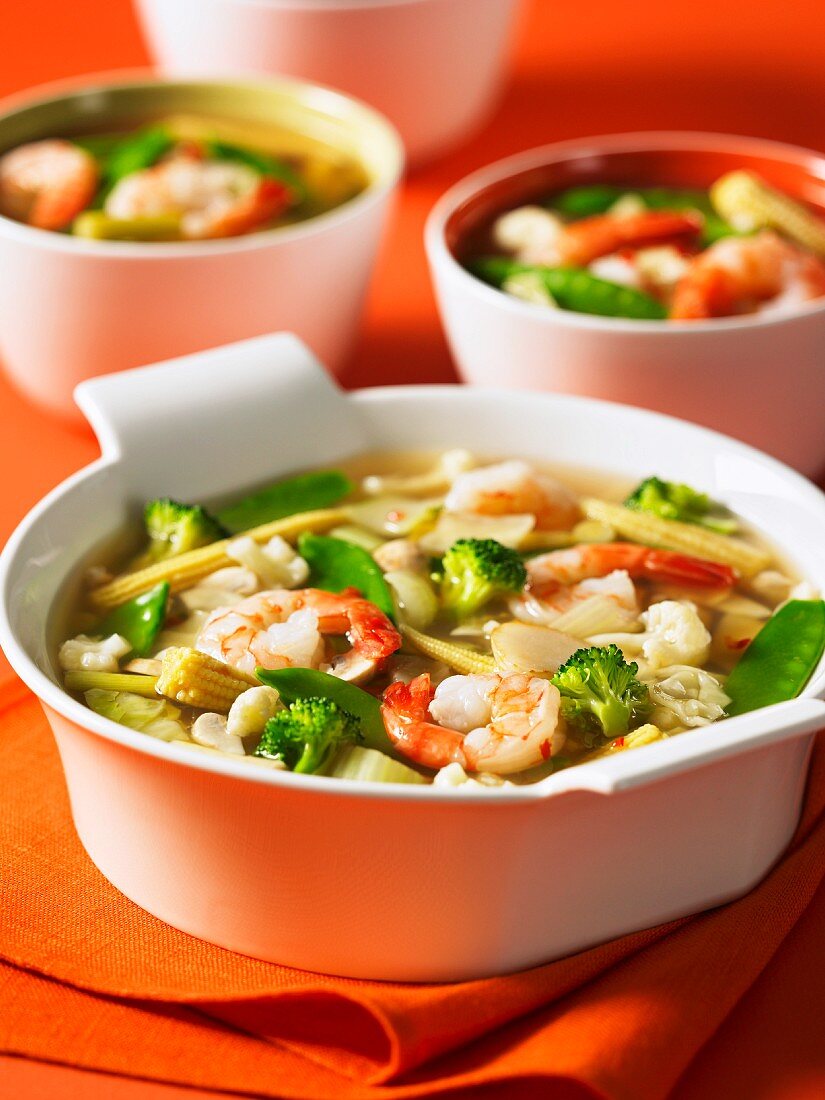 Thai vegetable soup with prawns