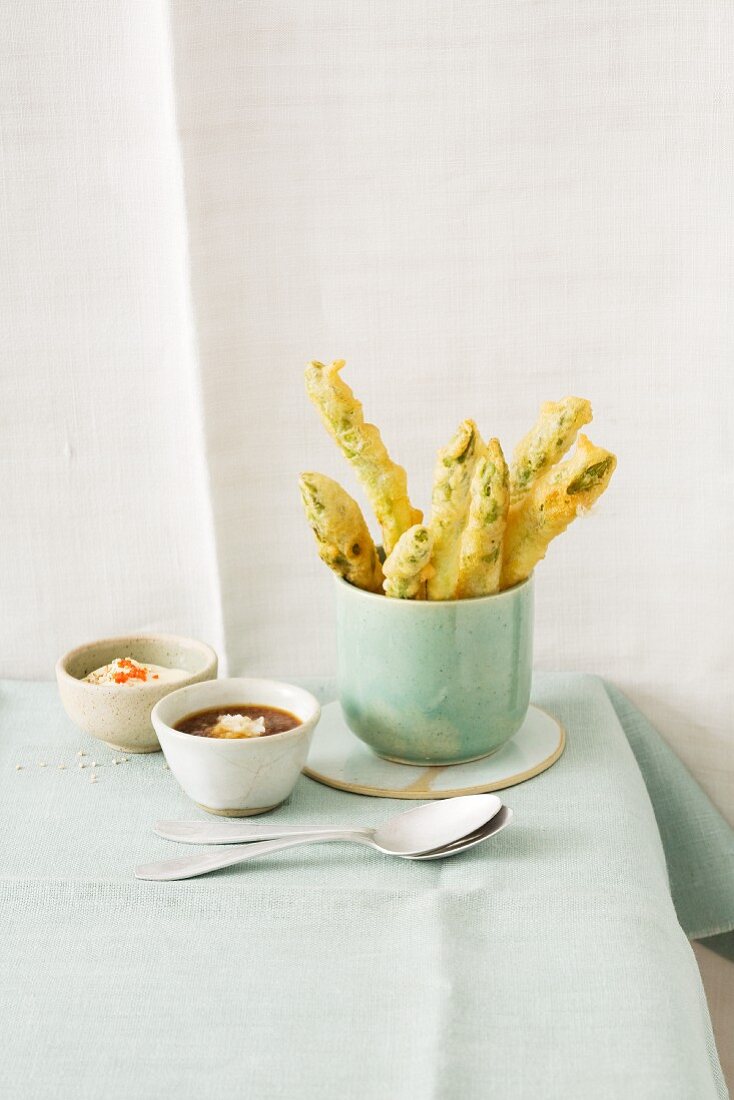 Asparagus tempura with dips