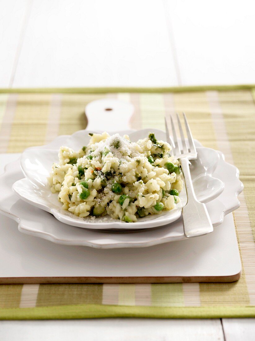 Risotto with peas and asparagus