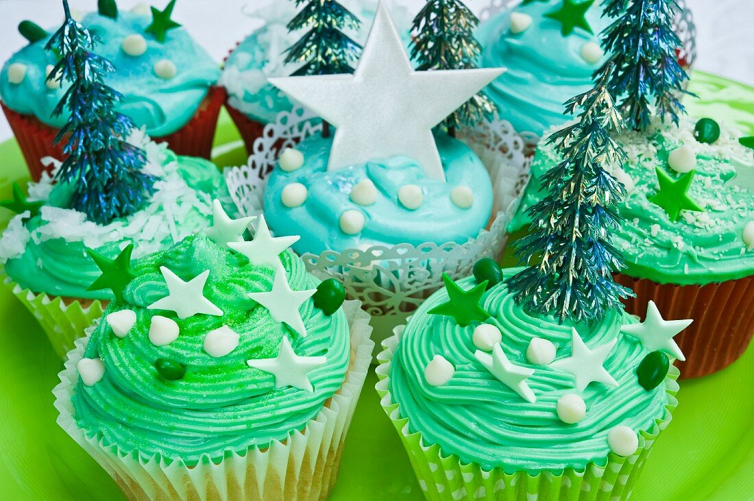 Various blue Christmas cupcakes
