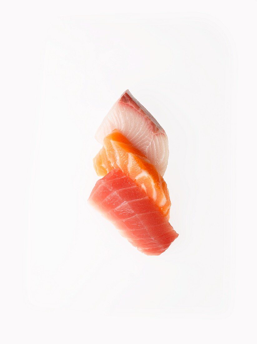 Rohe Fischstücke für Sashimi