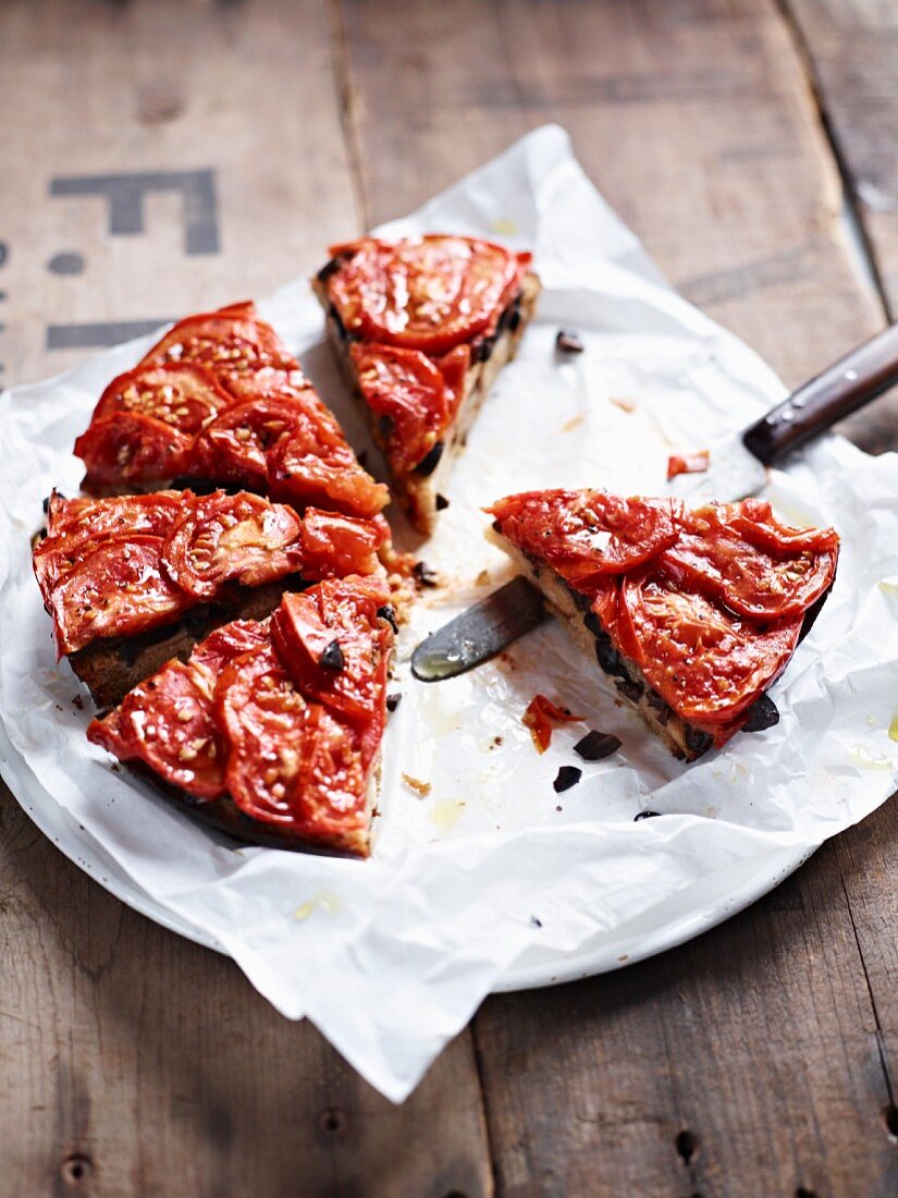 Tomato tart, sliced