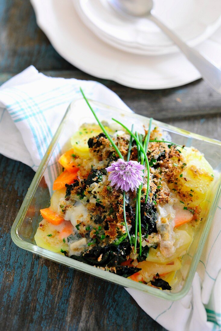 Spinach and potato gratin with gorgonzola